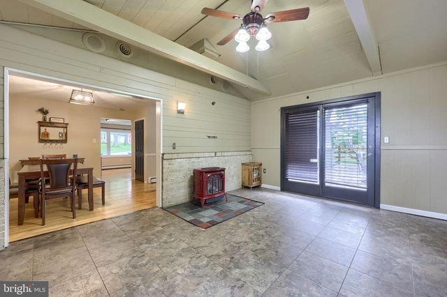 786 SUMMIT DR, Dallastown, PA 17313