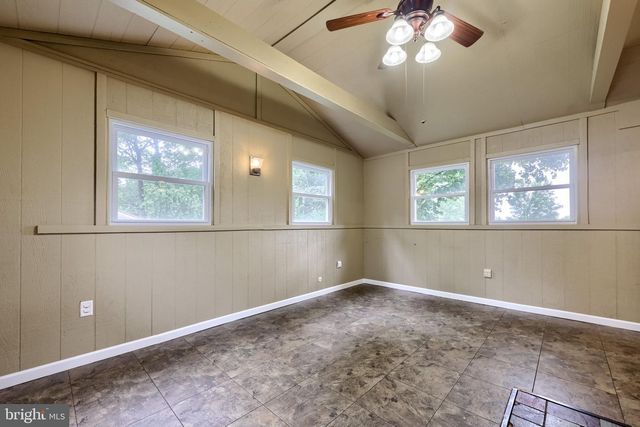 786 SUMMIT DR, Dallastown, PA 17313