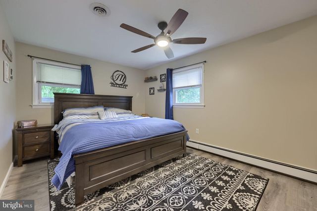 786 SUMMIT DR, Dallastown, PA 17313