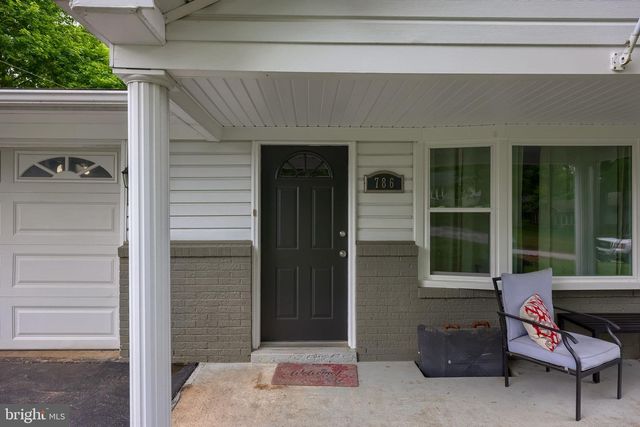 786 SUMMIT DR, Dallastown, PA 17313