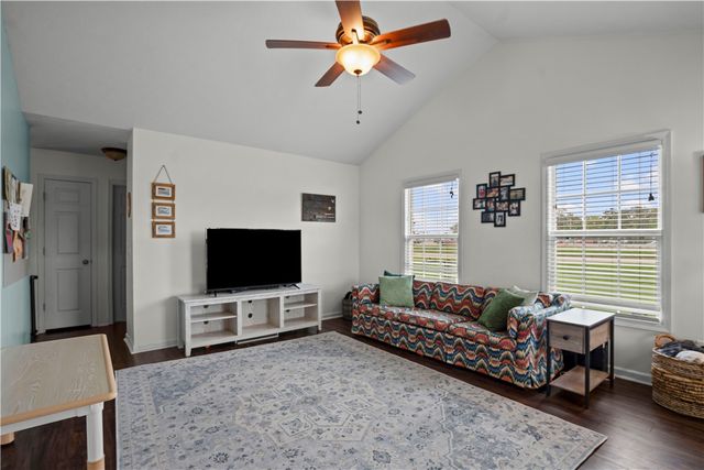 2801 Southlawn Avenue, Moraine, OH 45439