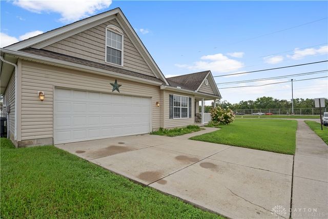 2801 Southlawn Avenue, Moraine, OH 45439