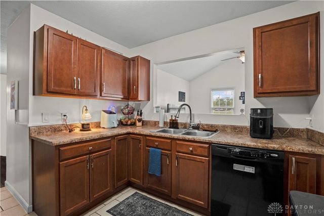 2801 Southlawn Avenue, Moraine, OH 45439