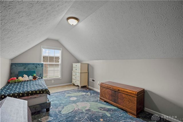 2801 Southlawn Avenue, Moraine, OH 45439