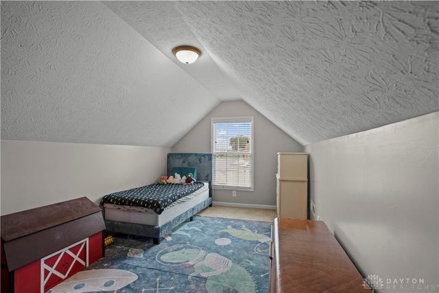 2801 Southlawn Avenue, Moraine, OH 45439