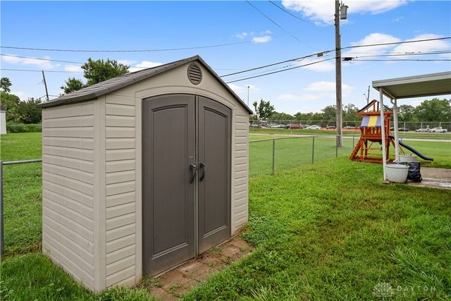 2801 Southlawn Avenue, Moraine, OH 45439