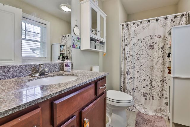 35 Furnival Road, Nashua, NH 03064