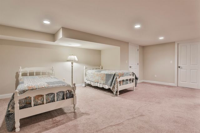 35 Furnival Road, Nashua, NH 03064