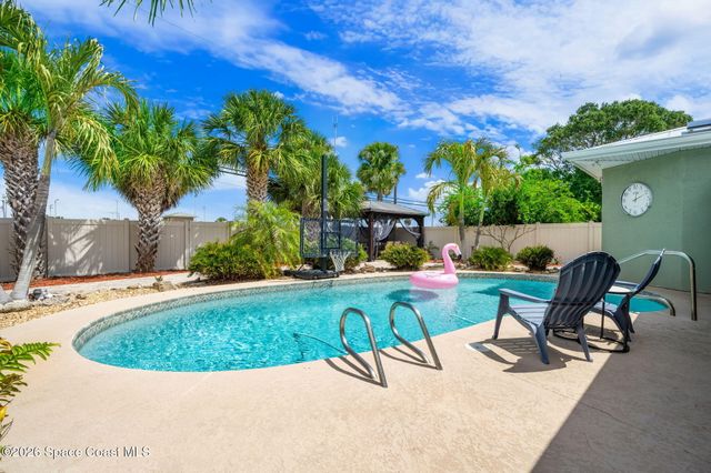 121 Algonquin Terrace, Indian Harbour Beach, FL 32937