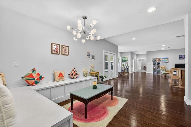 1310 47TH AVENUE N, St Petersburg, FL 33703