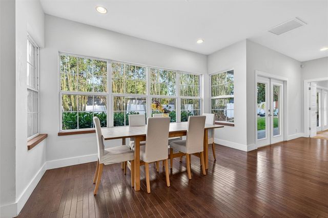 1310 47TH AVENUE N, St Petersburg, FL 33703