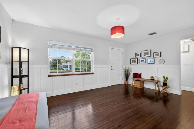 1310 47TH AVENUE N, St Petersburg, FL 33703