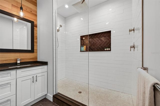 1310 47TH AVENUE N, St Petersburg, FL 33703