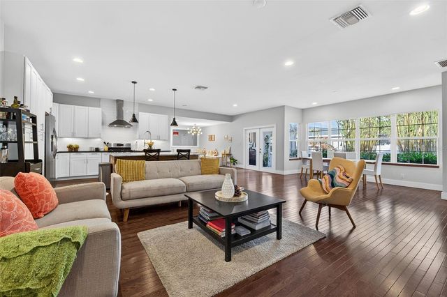 1310 47TH AVENUE N, St Petersburg, FL 33703