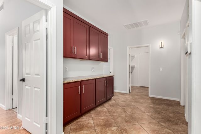 1625 E MONTOYA Lane, Phoenix, AZ 85024