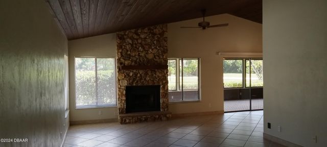 106 Augusta Circle, Daytona Beach, FL 32114