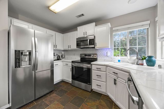 1471 Genoa Avenue, Fayetteville, AR 72704