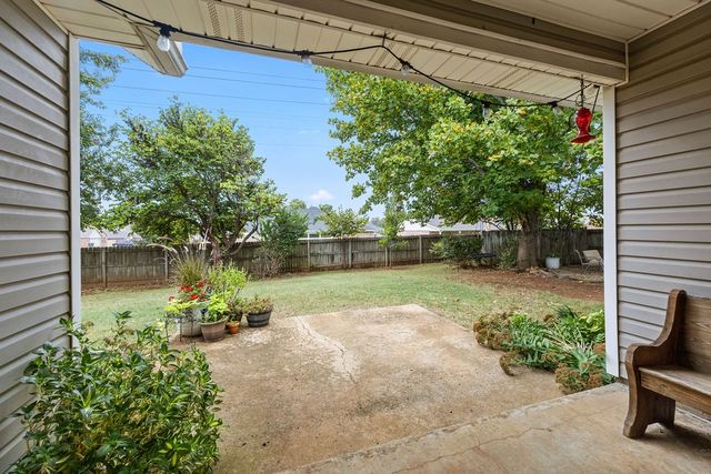 1471 Genoa Avenue, Fayetteville, AR 72704