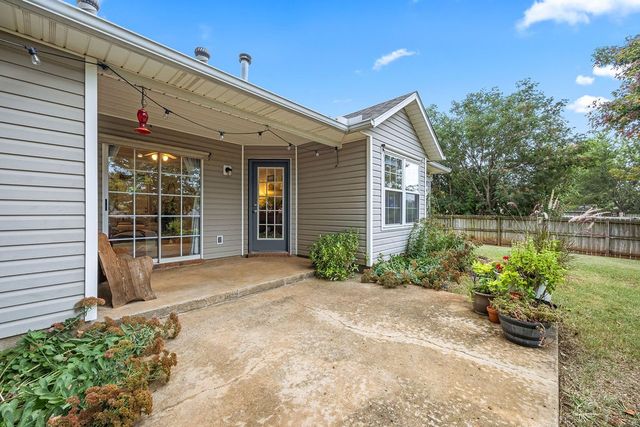 1471 Genoa Avenue, Fayetteville, AR 72704