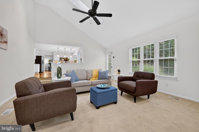 18 BURNHAM LN, Voorhees, NJ 08043