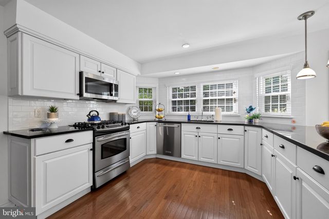 18 BURNHAM LN, Voorhees, NJ 08043