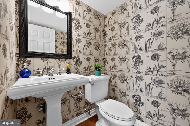 18 BURNHAM LN, Voorhees, NJ 08043