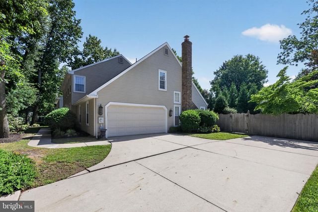 18 BURNHAM LN, Voorhees, NJ 08043