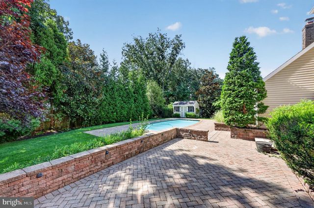 18 BURNHAM LN, Voorhees, NJ 08043