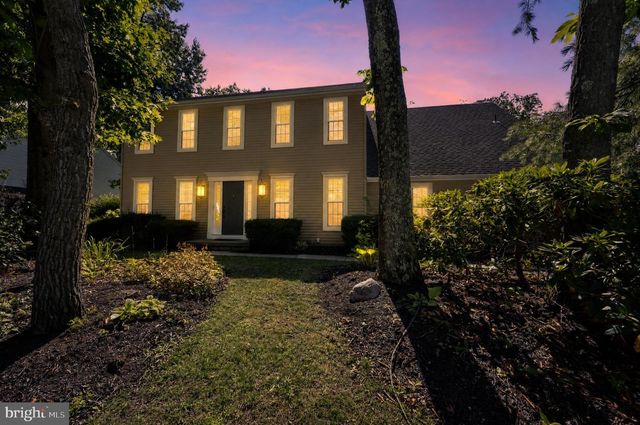 18 BURNHAM LN, Voorhees, NJ 08043