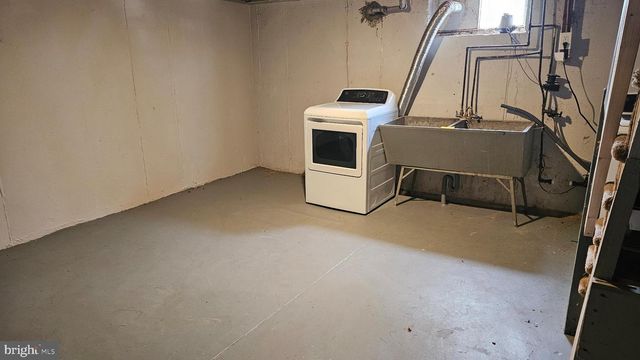 21 W 21ST ST, Chester, PA 19013