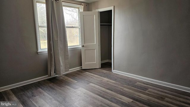 21 W 21ST ST, Chester, PA 19013