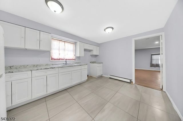 313 Livingston St, Elizabeth City, NJ 07206