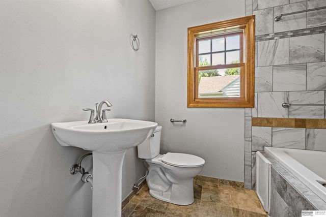 1643 N I Street, Fremont, NE 68025