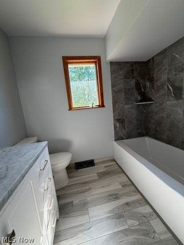 4191 Hallock Young Road, Newton Falls, OH 44444