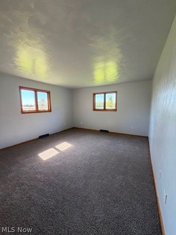 4191 Hallock Young Road, Newton Falls, OH 44444