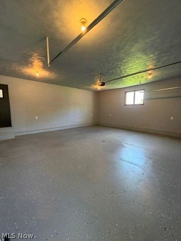 4191 Hallock Young Road, Newton Falls, OH 44444