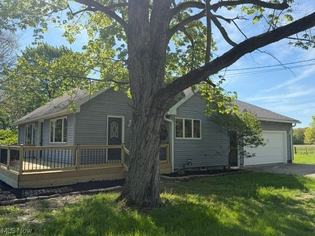 4191 Hallock Young Road, Newton Falls, OH 44444