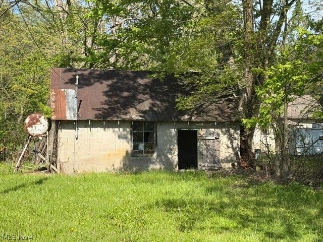 4191 Hallock Young Road, Newton Falls, OH 44444