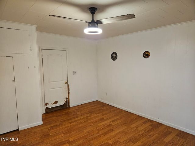 204 Northeast High Avenue, Coeburn, VA 24230