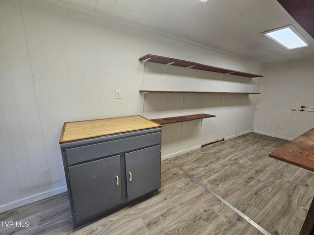 204 Northeast High Avenue, Coeburn, VA 24230