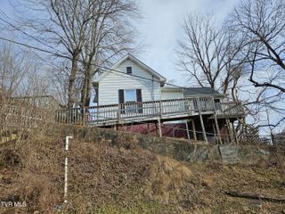 204 Northeast High Avenue, Coeburn, VA 24230