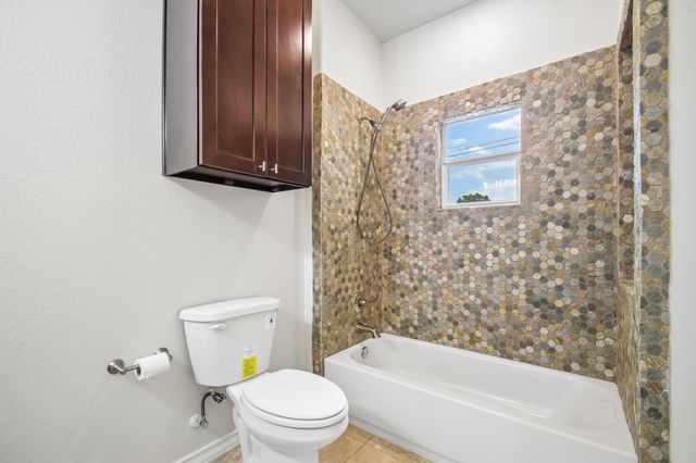 20800 Ridgeview RD, Lago Vista, TX 78645