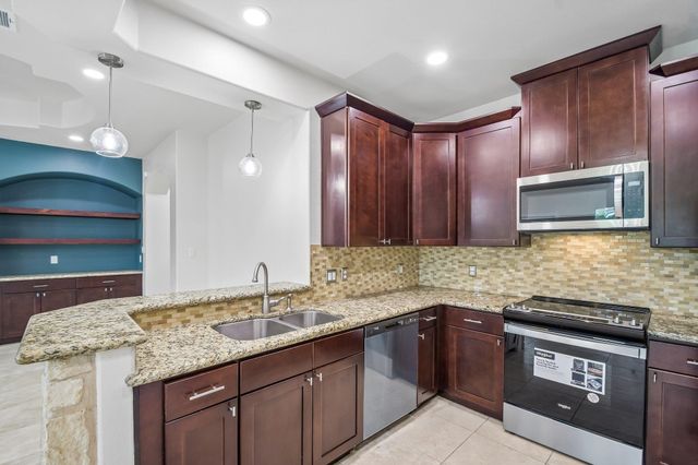 20800 Ridgeview RD, Lago Vista, TX 78645