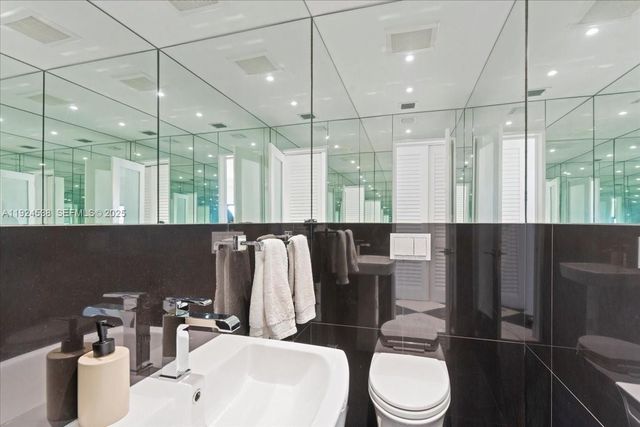 1800 NE 114th St PH05, Miami, FL 33181