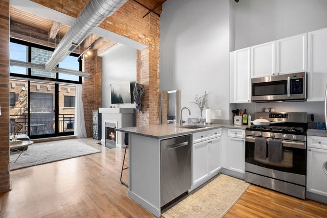 1918 S Michigan Avenue 307, Chicago, IL 60616