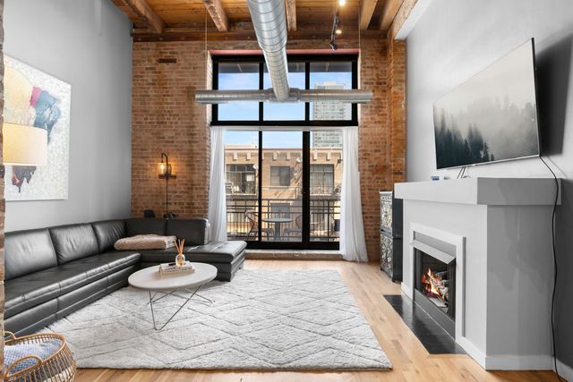 1918 S Michigan Avenue 307, Chicago, IL 60616
