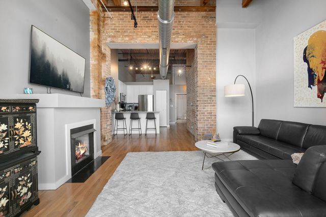 1918 S Michigan Avenue 307, Chicago, IL 60616