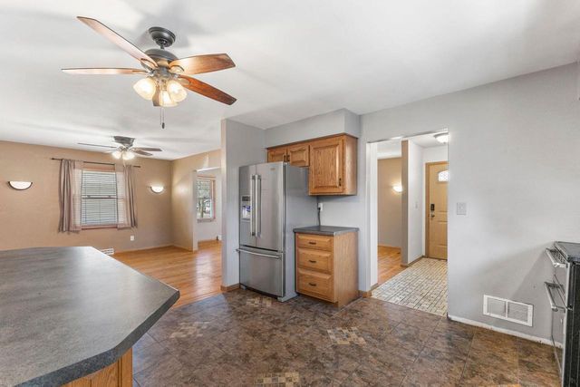 11925 W Lynx AVENUE, Milwaukee, WI 53225