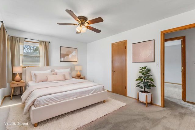 11925 W Lynx AVENUE, Milwaukee, WI 53225