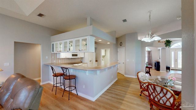 1108 Naples Dr, Pensacola, FL 32507